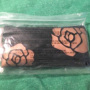 New Mary Kay Velvet Golden Ruby Collection